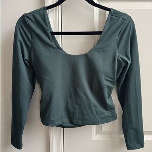 Fabletics “Oasis Twist” Long Sleeve Top